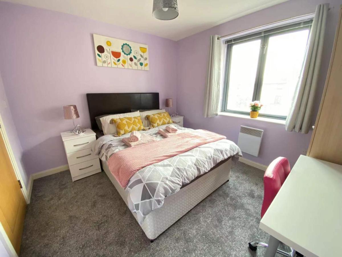 Lovely 2-Bedrooms Apartment Step To The Beach Swansea Eksteriør billede